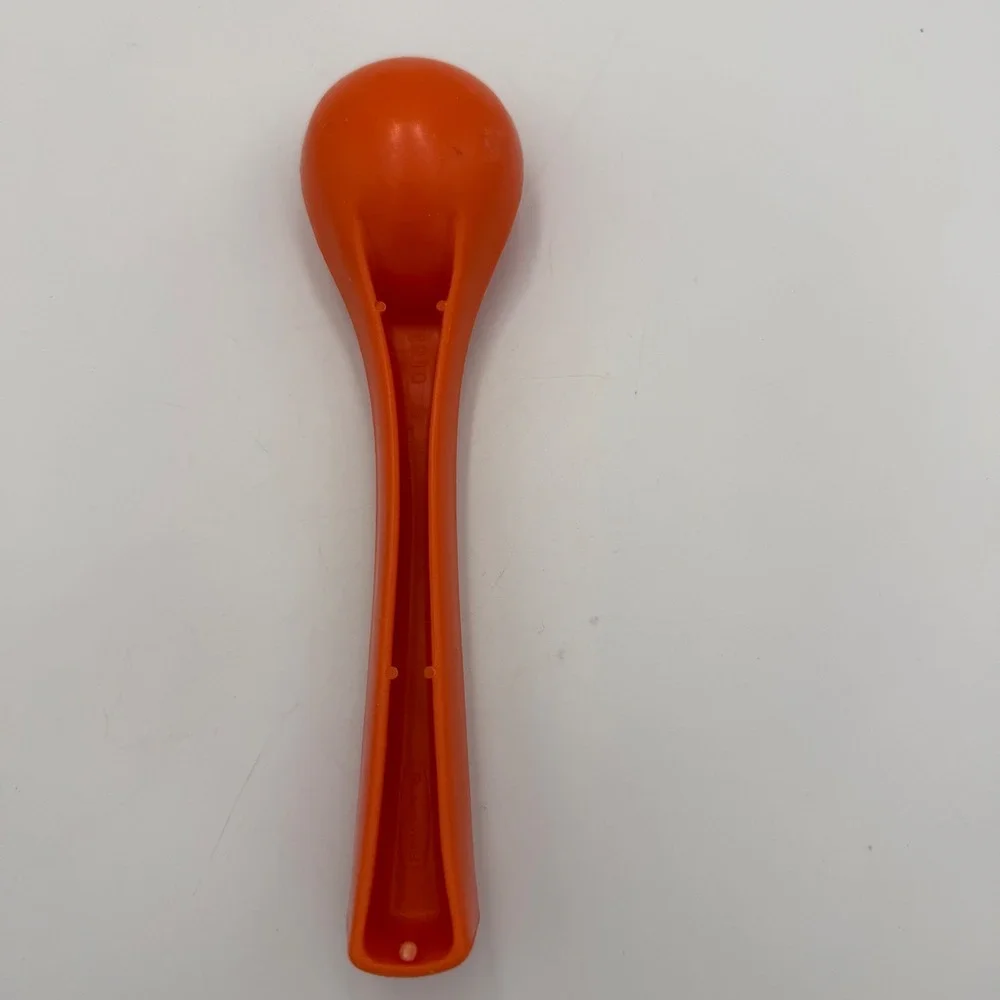 Vintage Rubbermaid Orange Ice Cream Scoop Plastic Kitchen Tool 1910 Retro